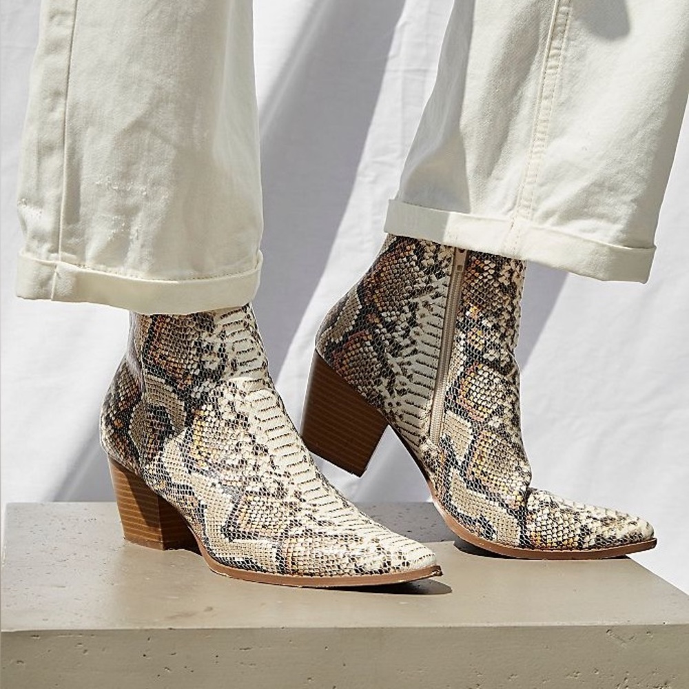 NWT Free People Vegan Western Boots